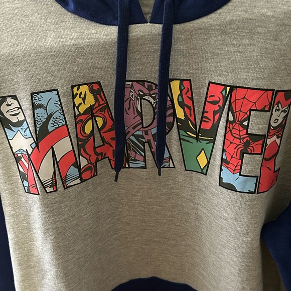 Marvel Sweatshirt hoodie. So soft. NWT - Picture 2 of 6